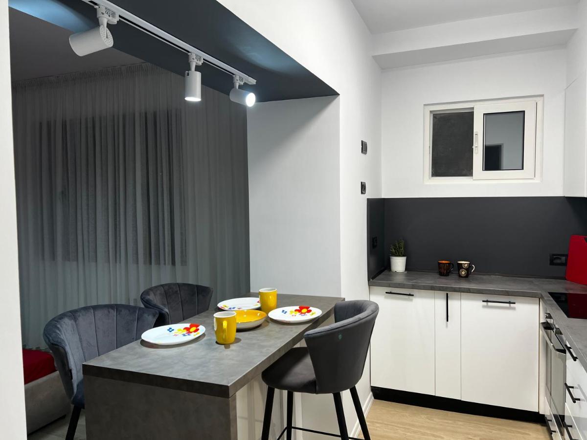 Amion Apartment In Center Of Tiran Dış mekan fotoğraf