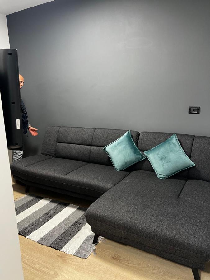 Amion Apartment In Center Of Tiran Dış mekan fotoğraf